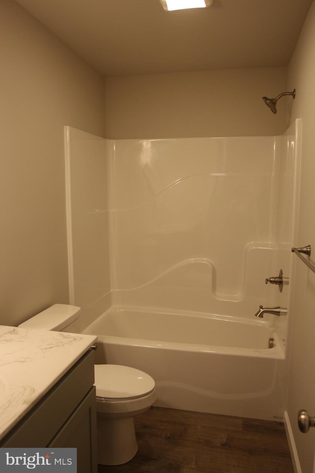 208 Lawn Road Palmyra, PA 17078 - Photo 14 of 22 Primary Bathroom tub shower