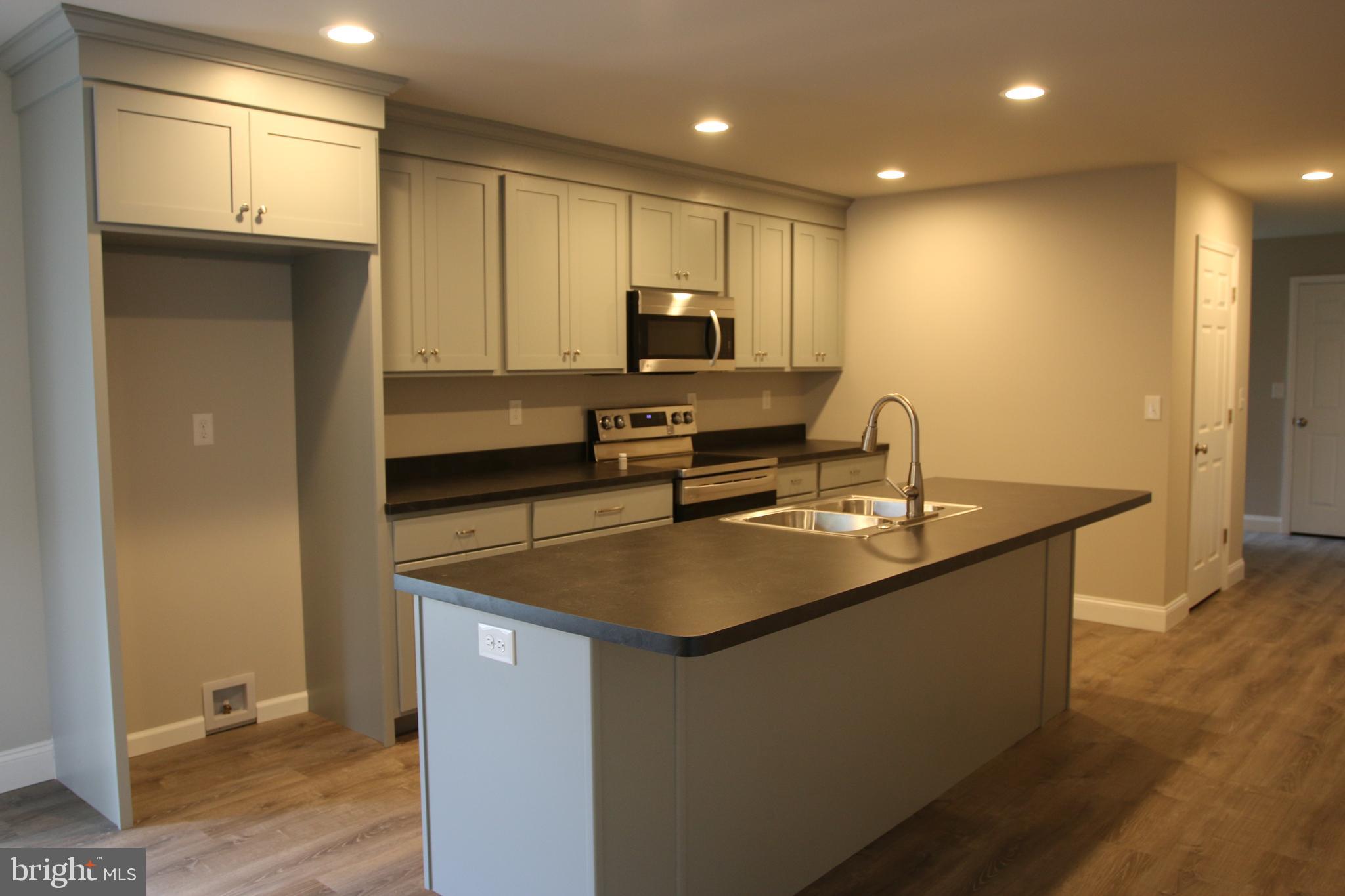 208 Lawn Road Palmyra, PA 17078 - Photo 2 of 22 Kitchen 1