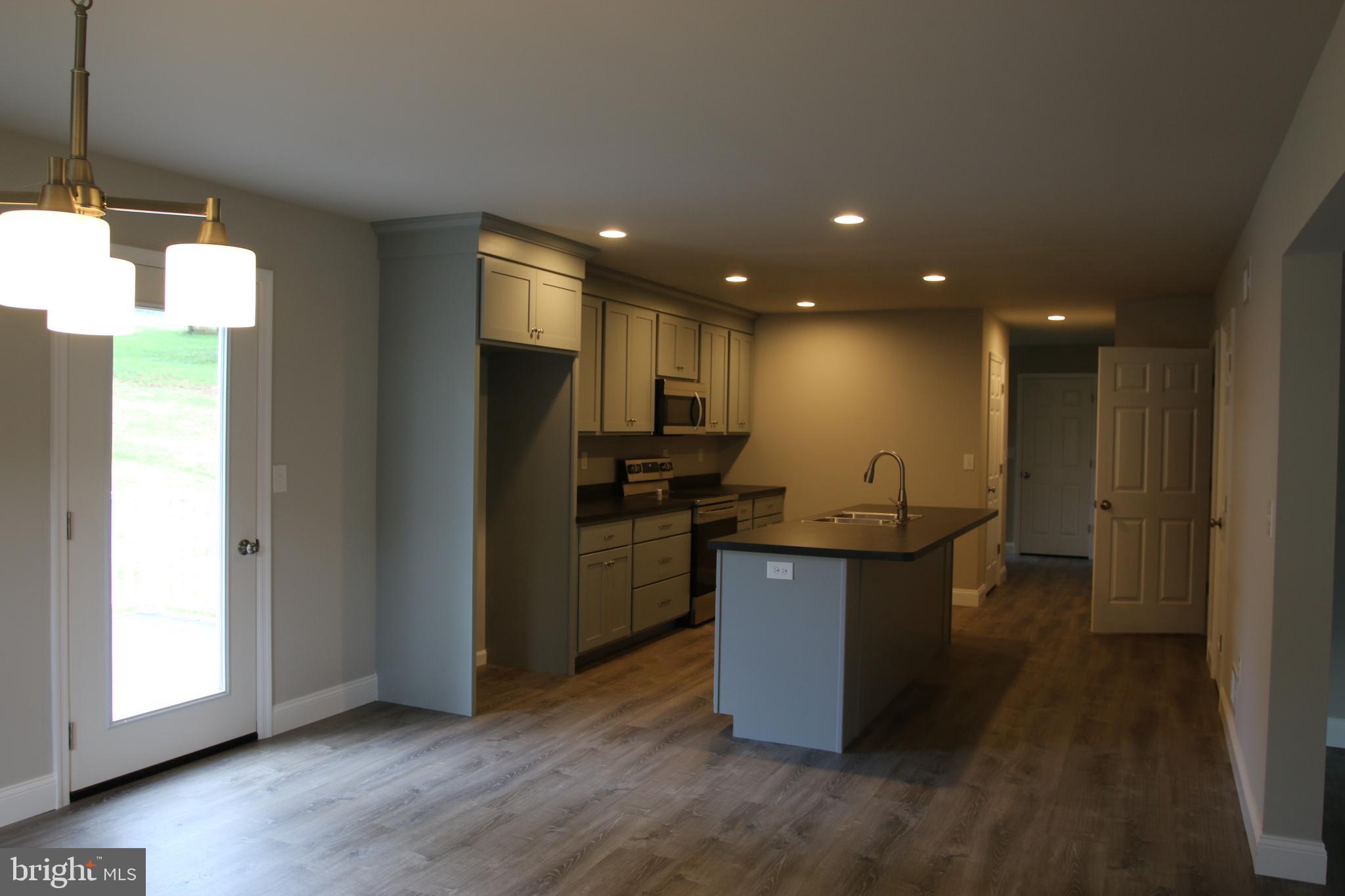 208 Lawn Road Palmyra, PA 17078 - Photo 5 of 22 Dining area/Kitchen
