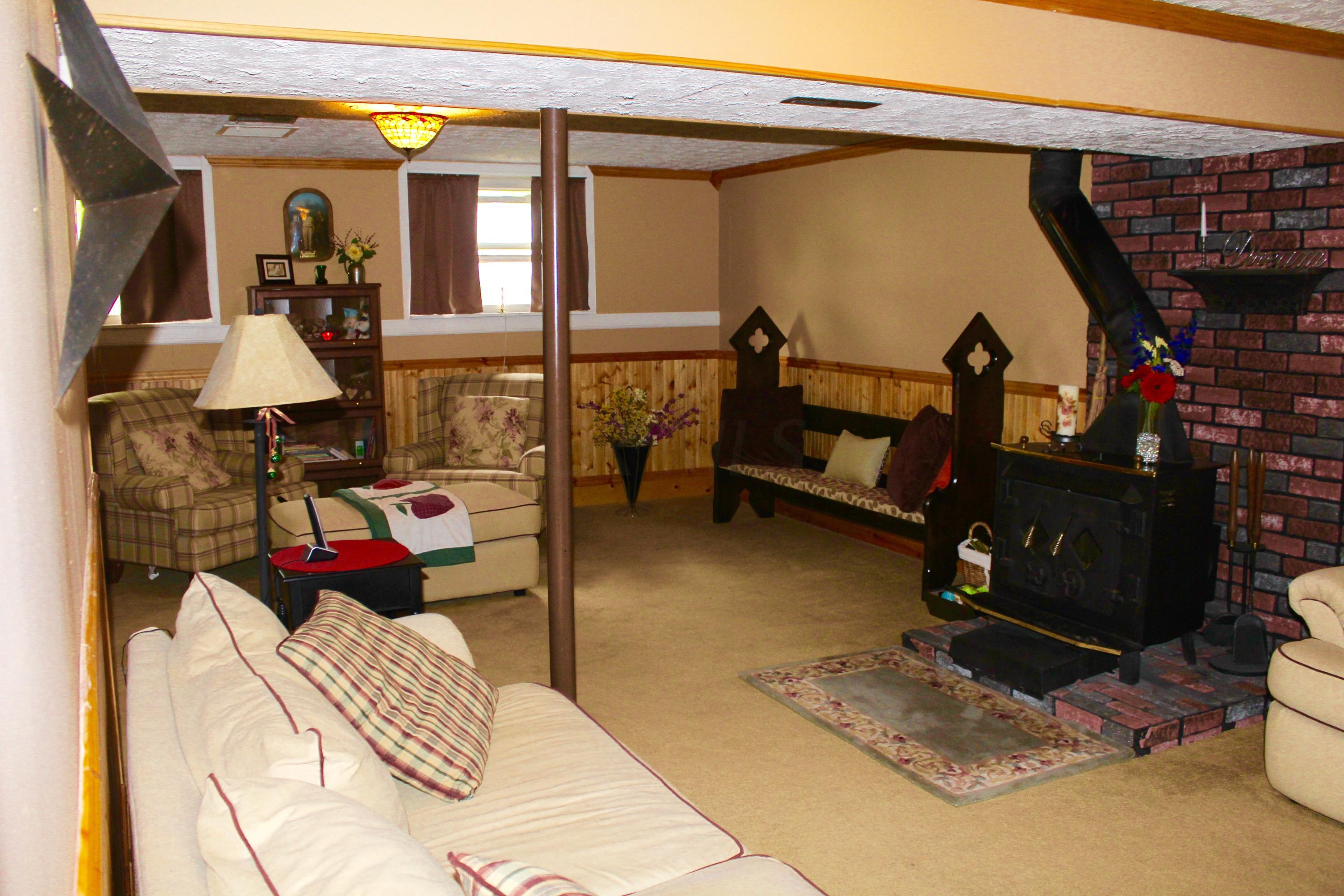 3450 Oakcrest Road Columbus, OH 43232 - Photo 19 of 19 Gallery Image 19
