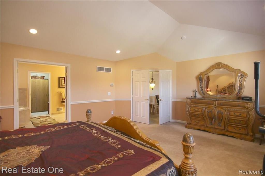 3046 Penn Court Rochester Hills, MI 48307 - Photo 18 of 38