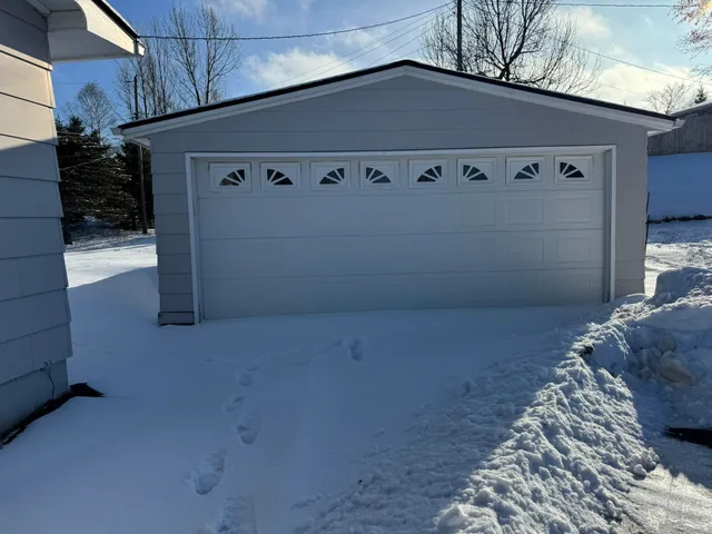 $159,900 | 17 Law Drive, Silver Bay, MN 55614