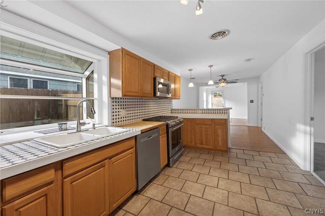 41 Woodworth Road West Monroe, NY 13036 - Photo 13 of 45