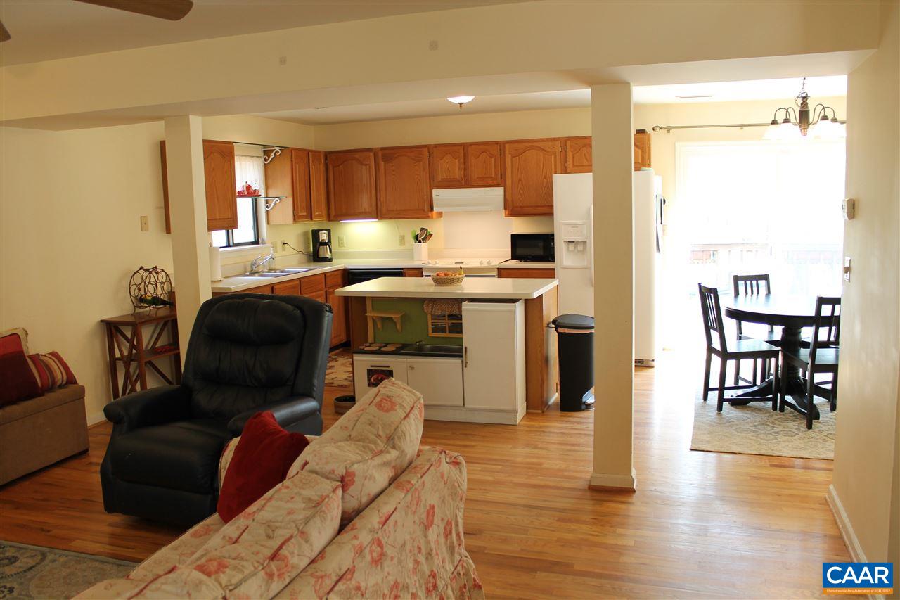 11 Dogleg Road Palmyra, VA 22963 - Photo 4 of 28 a living room with furniture a wooden floor and a sink