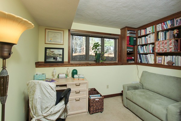 36 Willowdale Road Topsfield, MA 01983 - Photo 12 of 15 Gallery Image 12