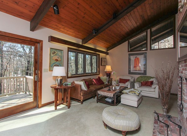 36 Willowdale Road Topsfield, MA 01983 - Photo 3 of 15 Gallery Image 3