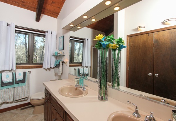 36 Willowdale Road Topsfield, MA 01983 - Photo 9 of 15 Gallery Image 9