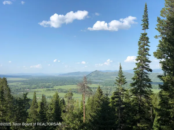 $1,400,000 | 6765 Lupine Trail, Wilson, WY 83014