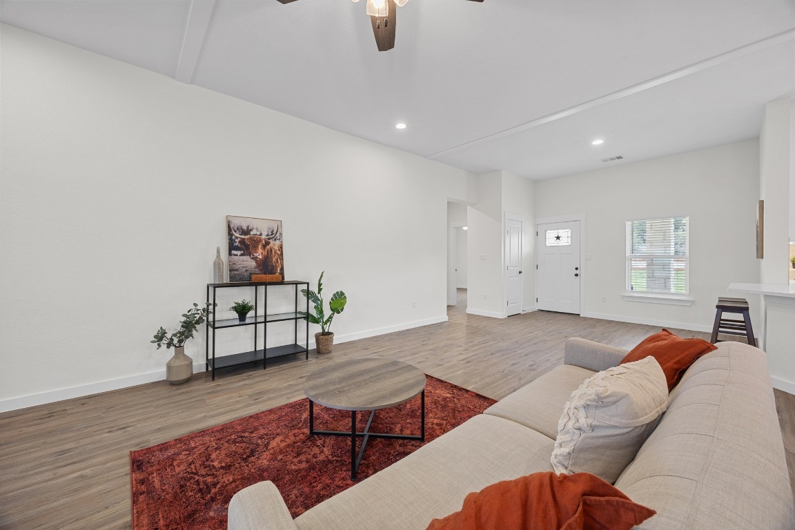 17701 Village Drive Dripping Springs, TX 78620 - Photo 7 of 36 a living room with furniture