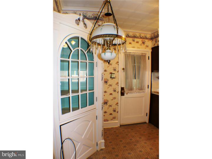 2409 Spring Street Reading, PA 19609 - Photo 11 of 12 Gallery Image 11