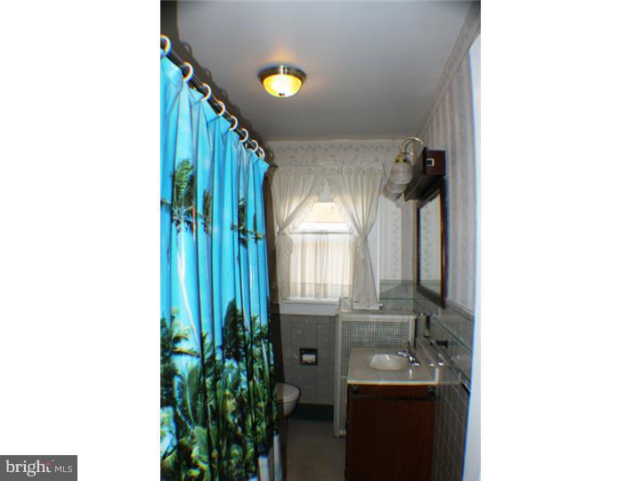 2409 Spring Street Reading, PA 19609 - Photo 10 of 12 Gallery Image 10
