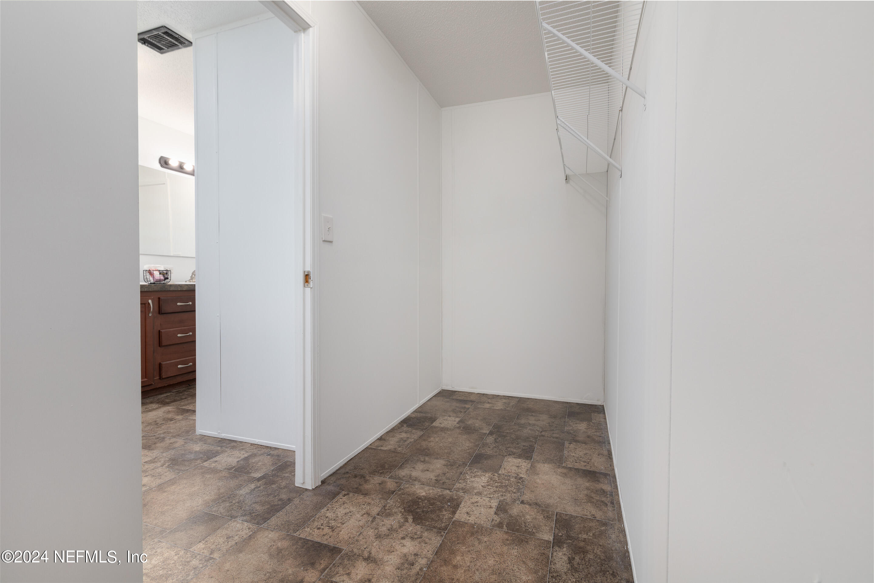 5943 Long Branch Road Jacksonville, FL 32234 - Photo 19 of 38 5943 Longbranch Rd-138