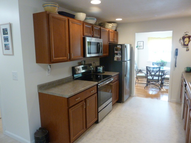 6 Mill Falls Road Pembroke, NH 03275 - Photo 4 of 26 Gallery Image 4