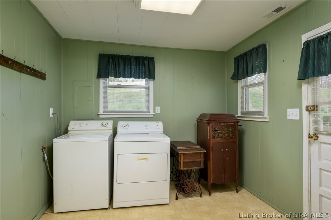 190 Georgetown-Lanesville Road Georgetown, IN 47122 - Photo 20 of 39 Laundry/Mud Room off of Side Porch