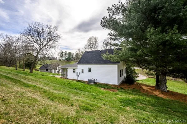 $409,900 | 190 Georgetown-Lanesville Road, Georgetown, IN 47122
