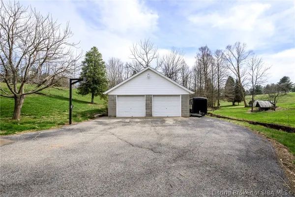 $409,900 | 190 Georgetown-Lanesville Road, Georgetown, IN 47122