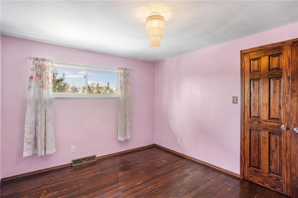 4642 Mt Troy Rd Extension Pittsburgh, PA 15214 - Photo 18 of 36