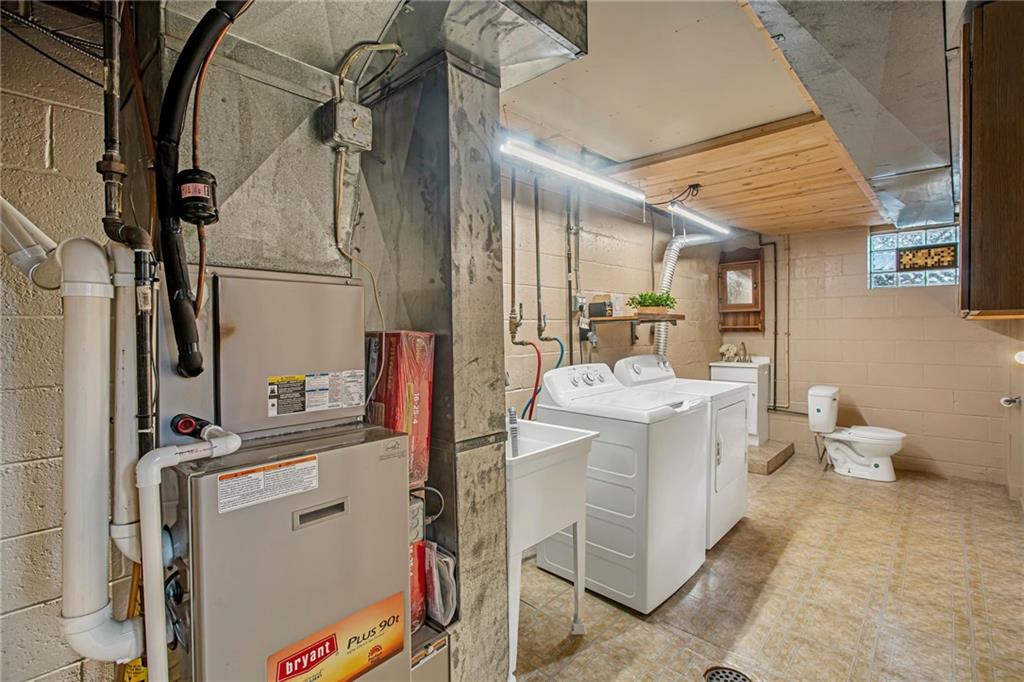 4642 Mt Troy Rd Extension Pittsburgh, PA 15214 - Photo 30 of 36