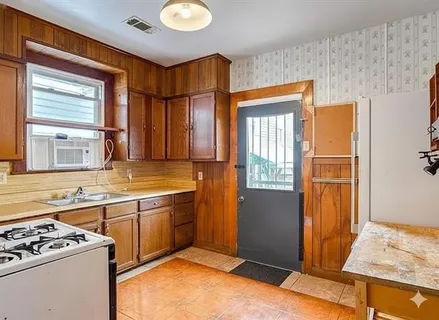 $150,000 | 1673 North Roman Street, New Orleans, LA 70116