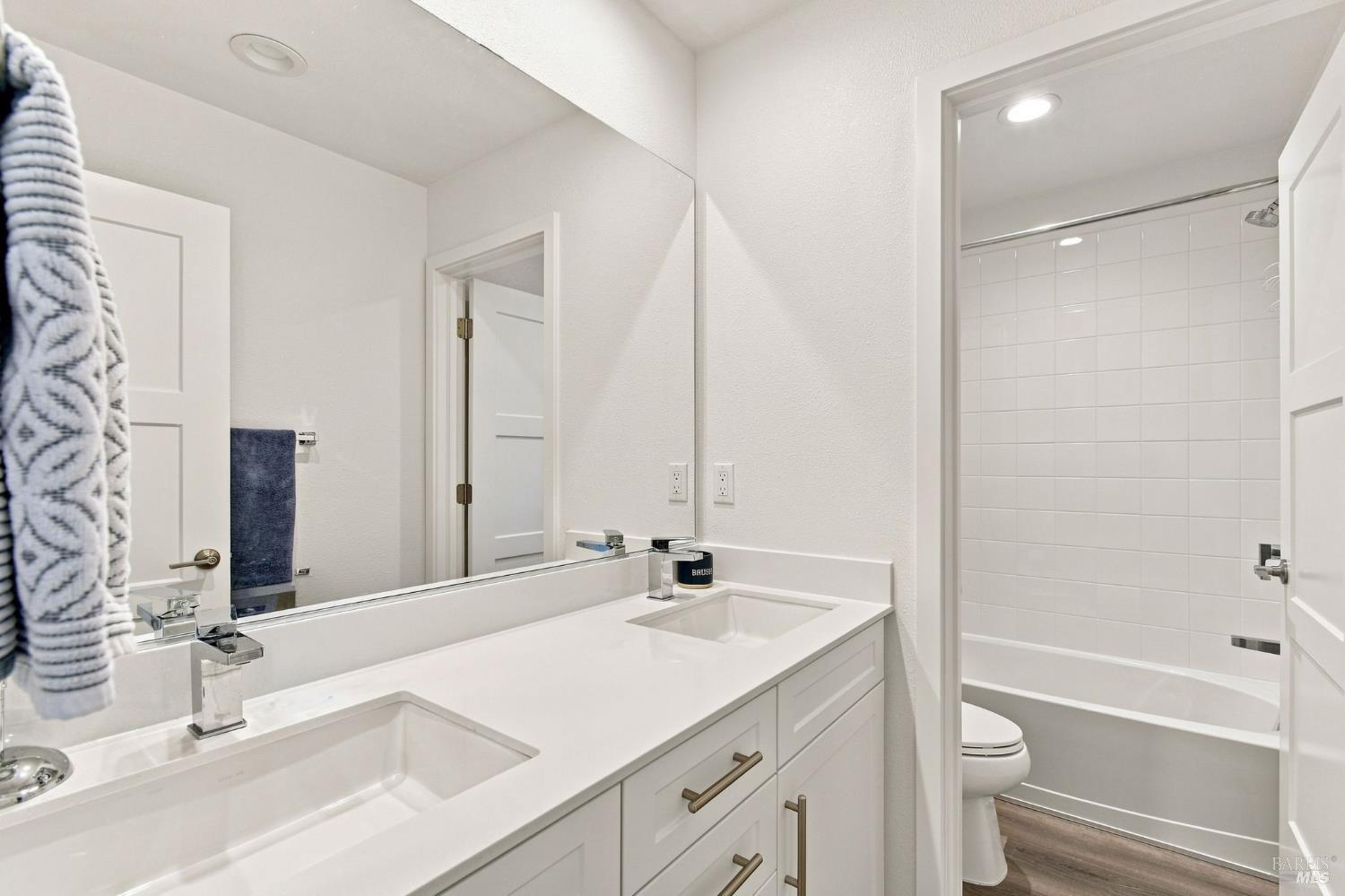 659 Semillon Lane Santa Rosa, CA 95403 - Photo 30 of 33 Gallery Image 30