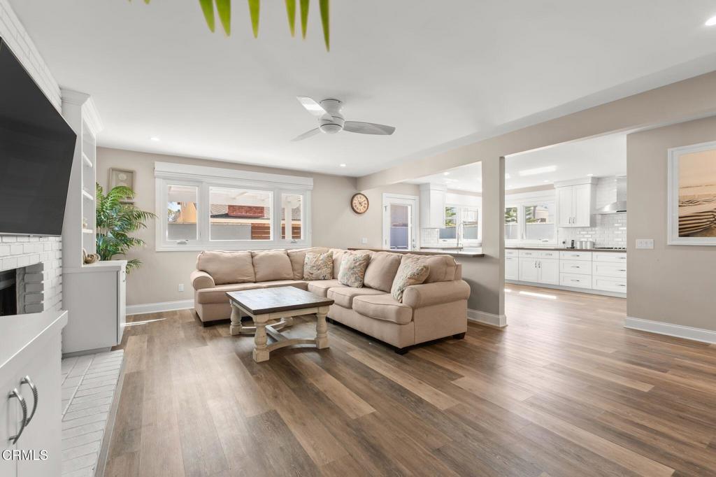 5142 Marlin Way Oxnard, CA 93035 - Photo 4 of 47