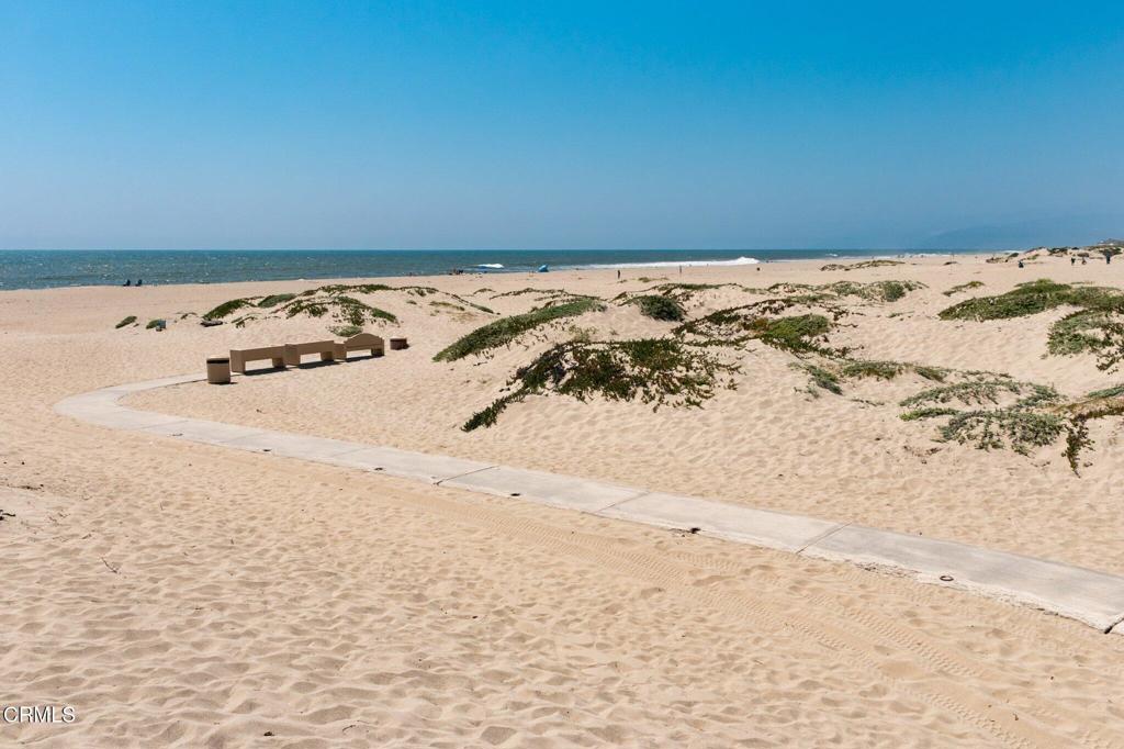 5142 Marlin Way Oxnard, CA 93035 - Photo 45 of 47