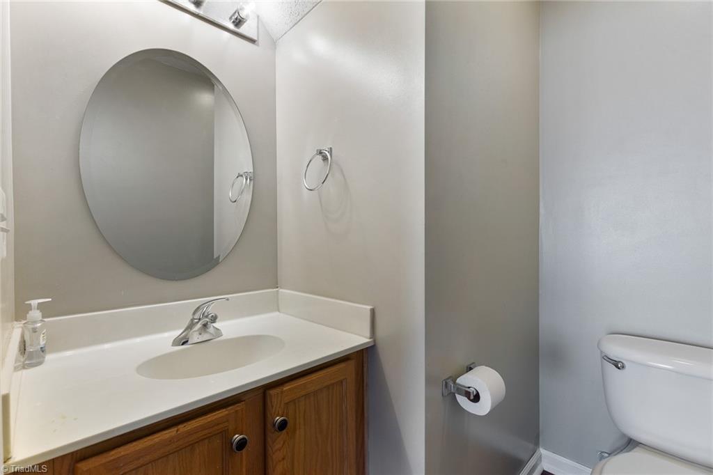 820 Hopewell Street High Point, NC 27263 - Photo 11 of 33 Gallery Image 11