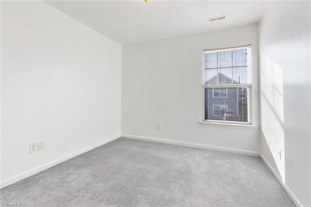 820 Hopewell Street High Point, NC 27263 - Photo 18 of 33 Gallery Image 18