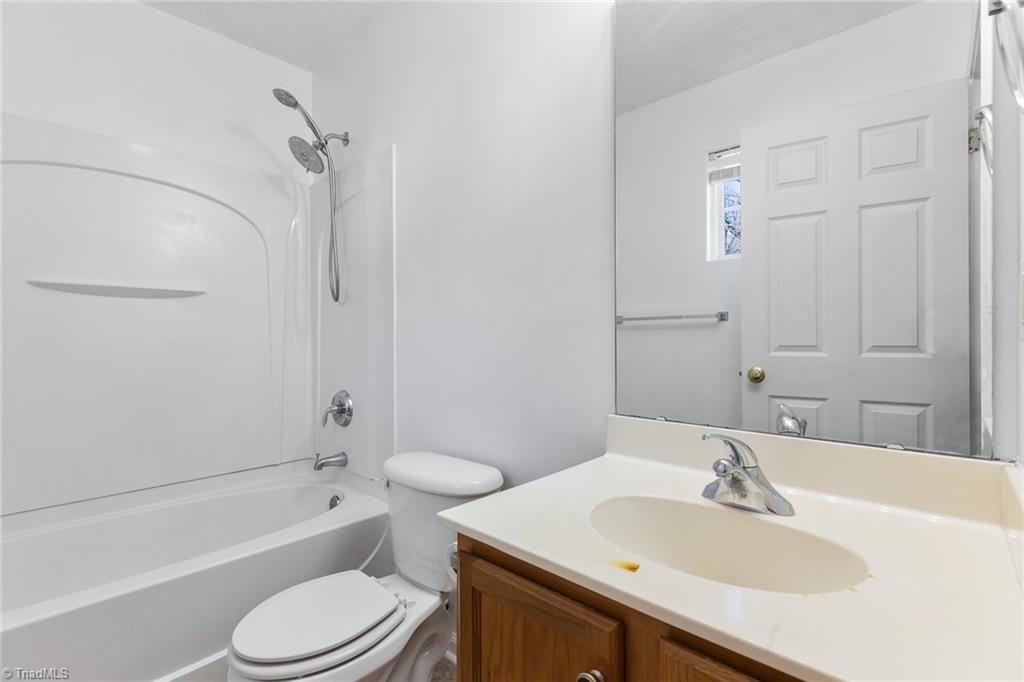 820 Hopewell Street High Point, NC 27263 - Photo 28 of 33 Gallery Image 28