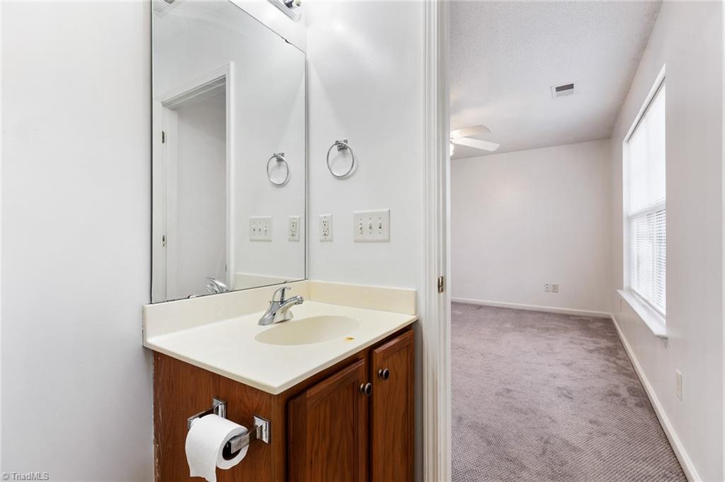 820 Hopewell Street High Point, NC 27263 - Photo 29 of 33 Gallery Image 29