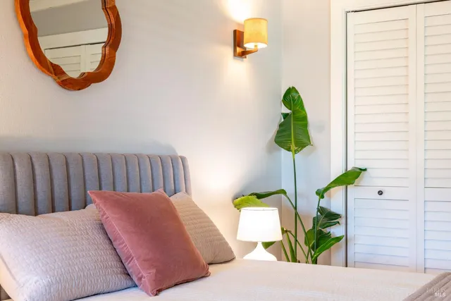 $680,000 | 556 Scenic Avenue, San Anselmo, CA 94960