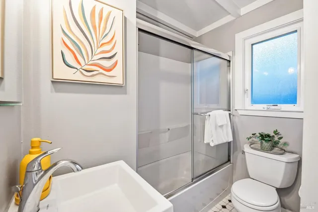 $680,000 | 556 Scenic Avenue, San Anselmo, CA 94960