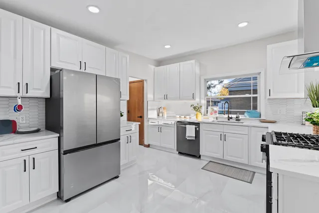 $374,900 | 3328 South Honey Creek Drive, Milwaukee, WI 53219