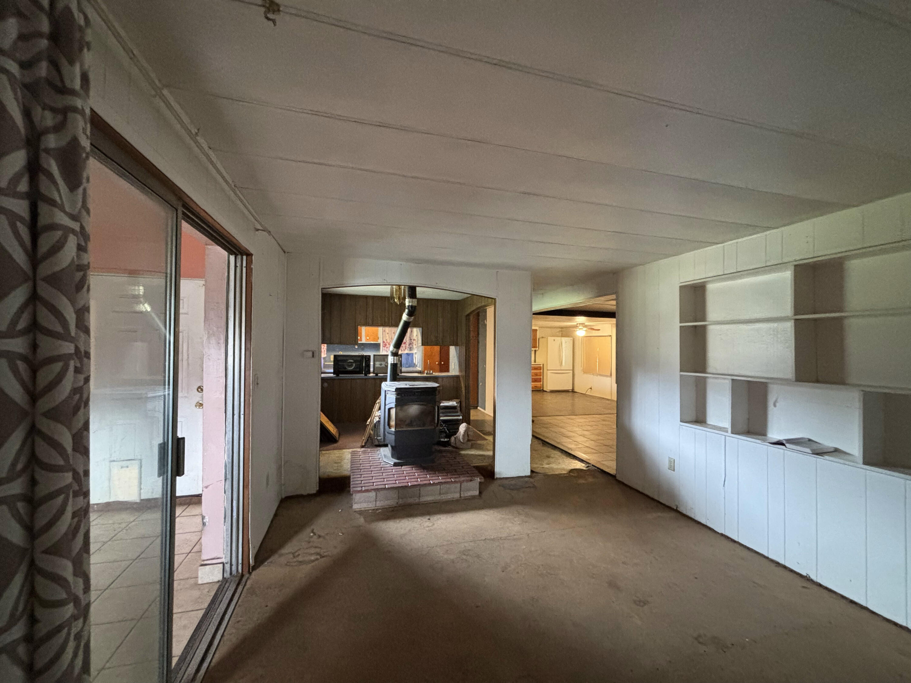 16625 Ford Road Rogue River, OR 97537 - Photo 13 of 31 Living Room #2