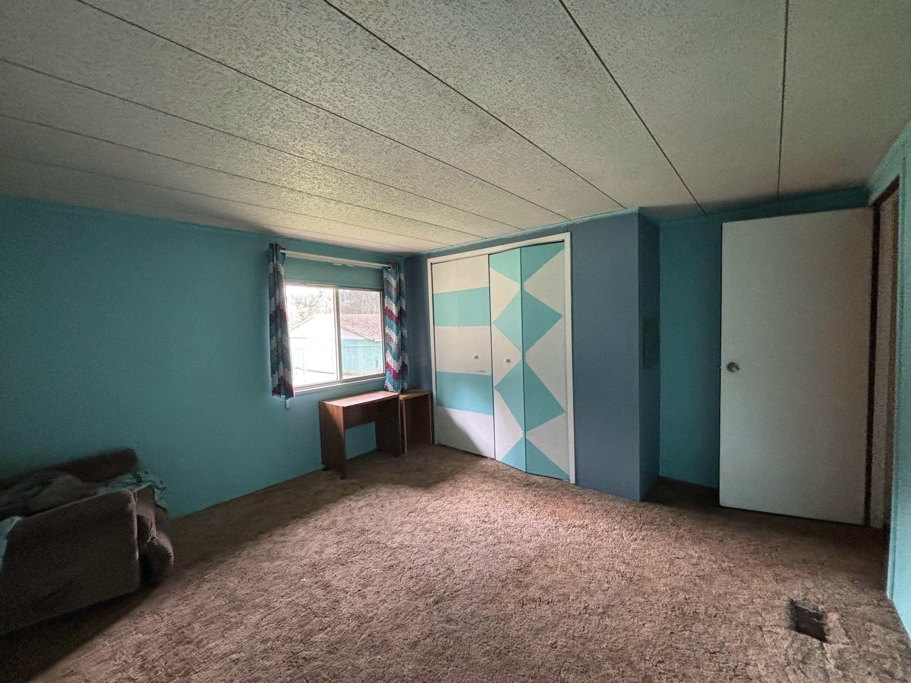16625 Ford Road Rogue River, OR 97537 - Photo 16 of 31 Primary Bedroom