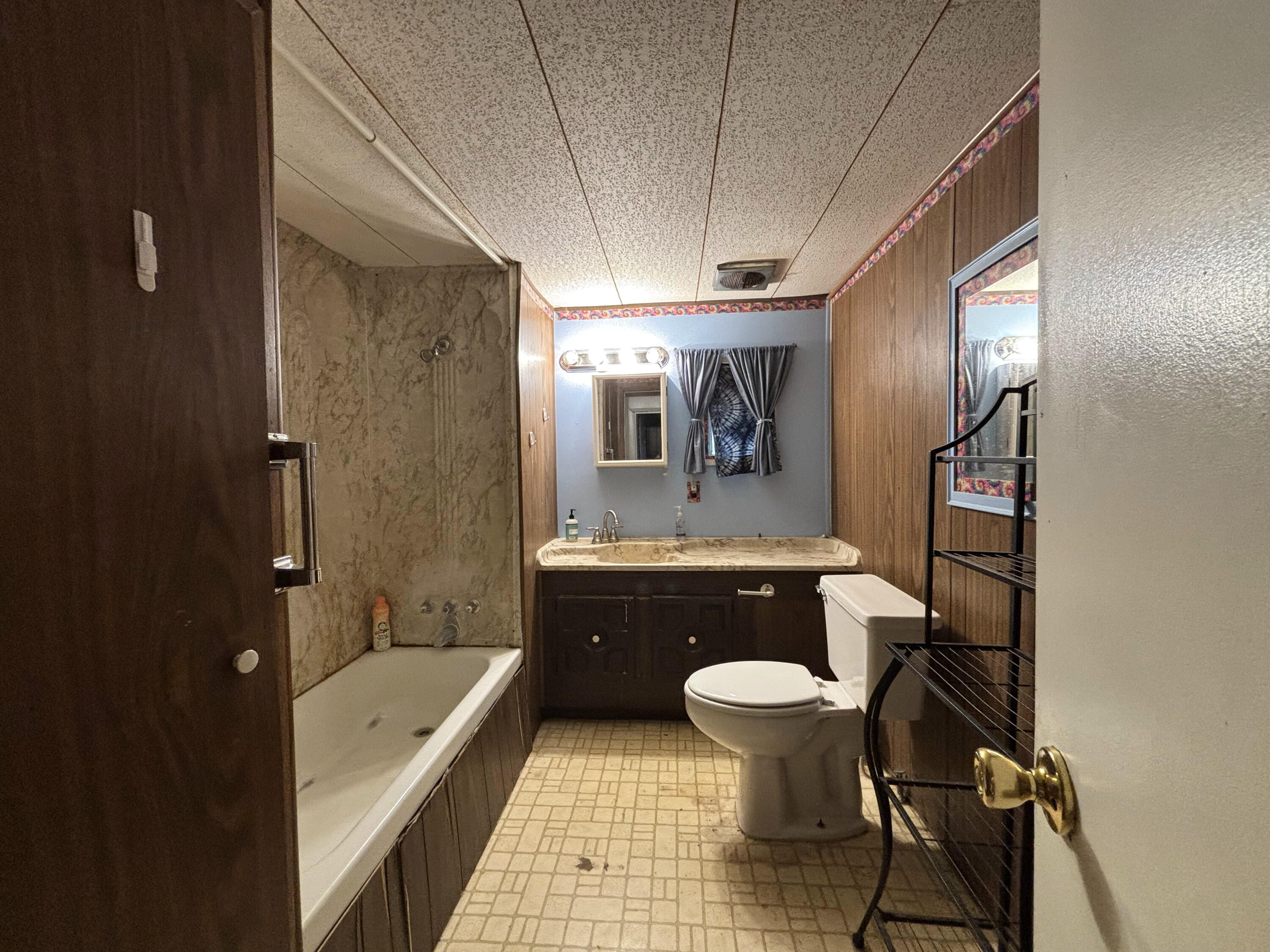 16625 Ford Road Rogue River, OR 97537 - Photo 21 of 31 Bath #2