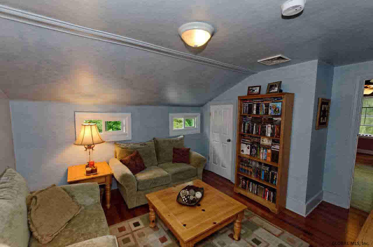 32 Vischer Ferry Road Rexford, NY 12148 - Photo 8 of 12 Photo 8
