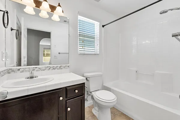 $399,999 | 3531 Alcove Way, Clovis, CA 93619