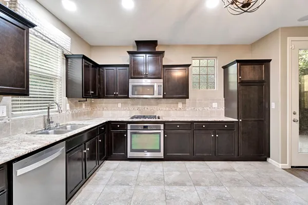 $399,999 | 3531 Alcove Way, Clovis, CA 93619