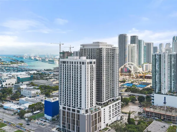 $4,200 | 1600 Northeast 1st Avenue, Unit 3106, Miami, FL 33132