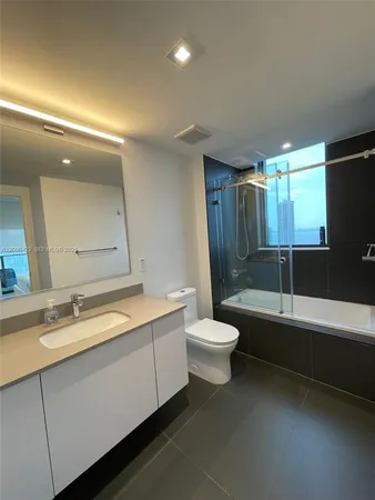 $4,200 | 1600 Northeast 1st Avenue, Unit 3106, Miami, FL 33132