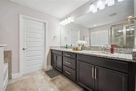 $699,500 | 16167 Hampton Crossing Drive, Winter Garden, FL 34787