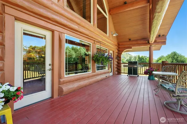 $1,395,000 | 1025 Orchard Street, Waitsburg, WA 99361