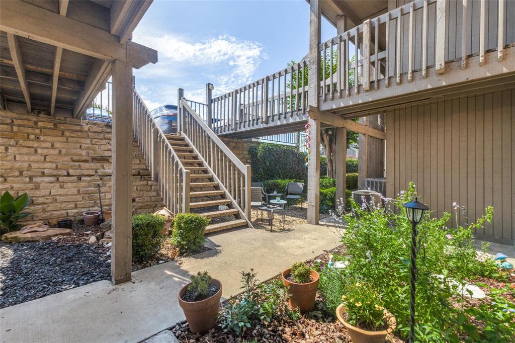 1503 Signal Ridge Place Rockwall, TX 75032 - Photo 3 of 40 Townhome entrance