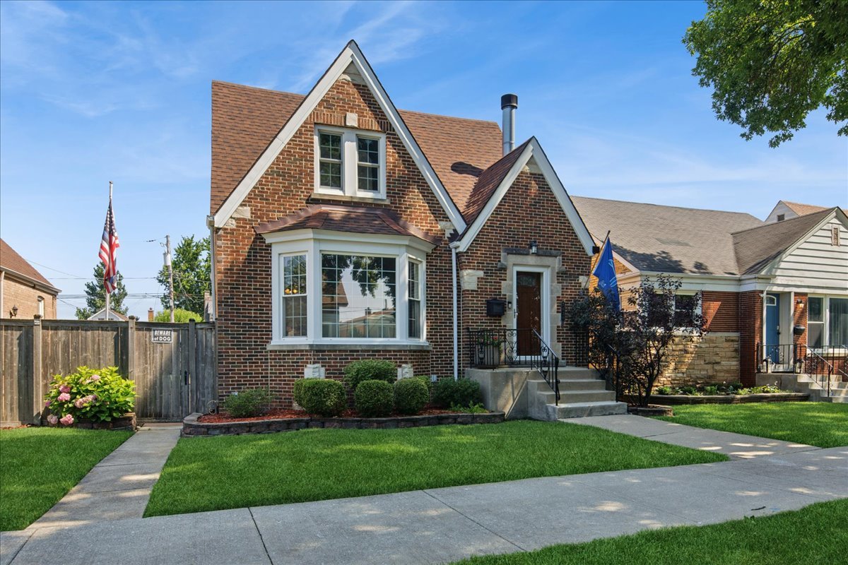 7620 West Rascher Avenue Chicago, IL 60656 - Photo 1 of 28