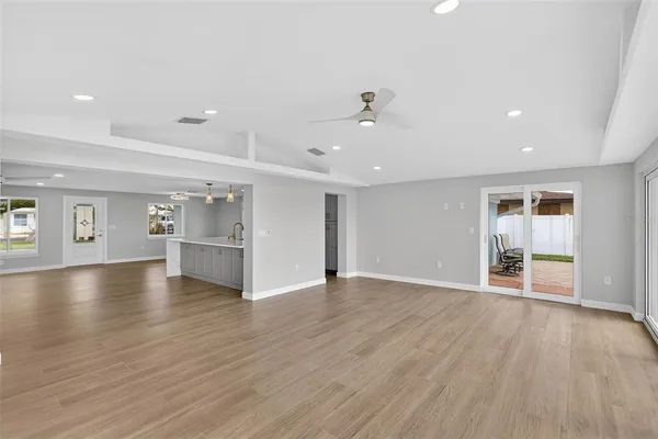 $1,100,000 | 1424 Lemon Bay Drive, Englewood, FL 34223