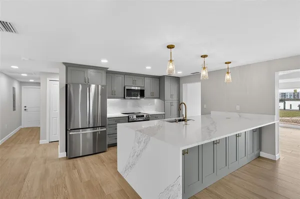 $1,100,000 | 1424 Lemon Bay Drive, Englewood, FL 34223
