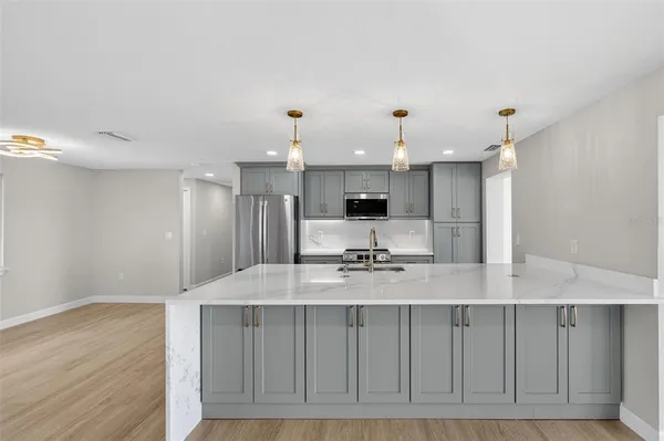 $1,100,000 | 1424 Lemon Bay Drive, Englewood, FL 34223