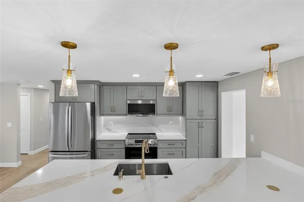 $1,100,000 | 1424 Lemon Bay Drive, Englewood, FL 34223