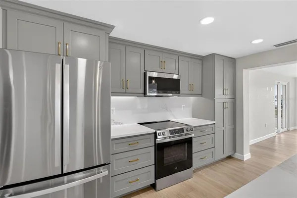 $1,100,000 | 1424 Lemon Bay Drive, Englewood, FL 34223